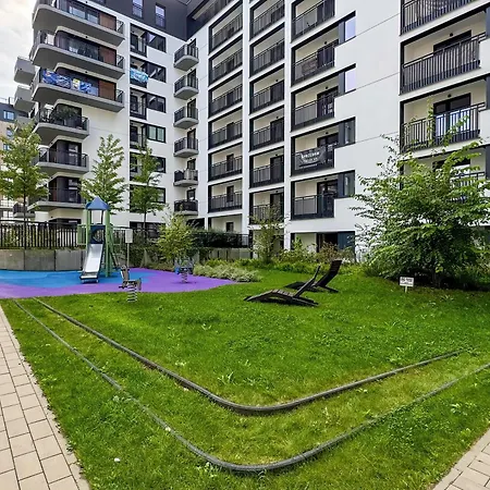 Nowoczesny Z Parkingiem I Klimatyzacja W Poznaniu By Renters * بوزنان